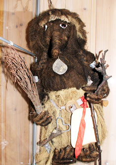 http://www.rbkweb.no/images/trollkjerringa.jpg